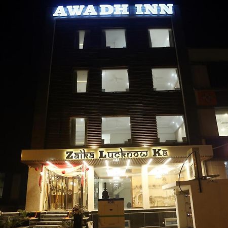 Awadh Inn Noida Exteriör bild