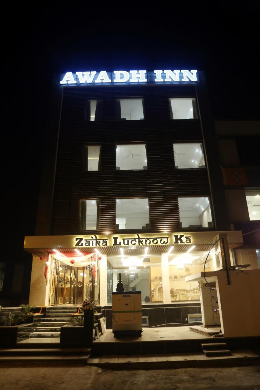Awadh Inn Noida Exteriör bild